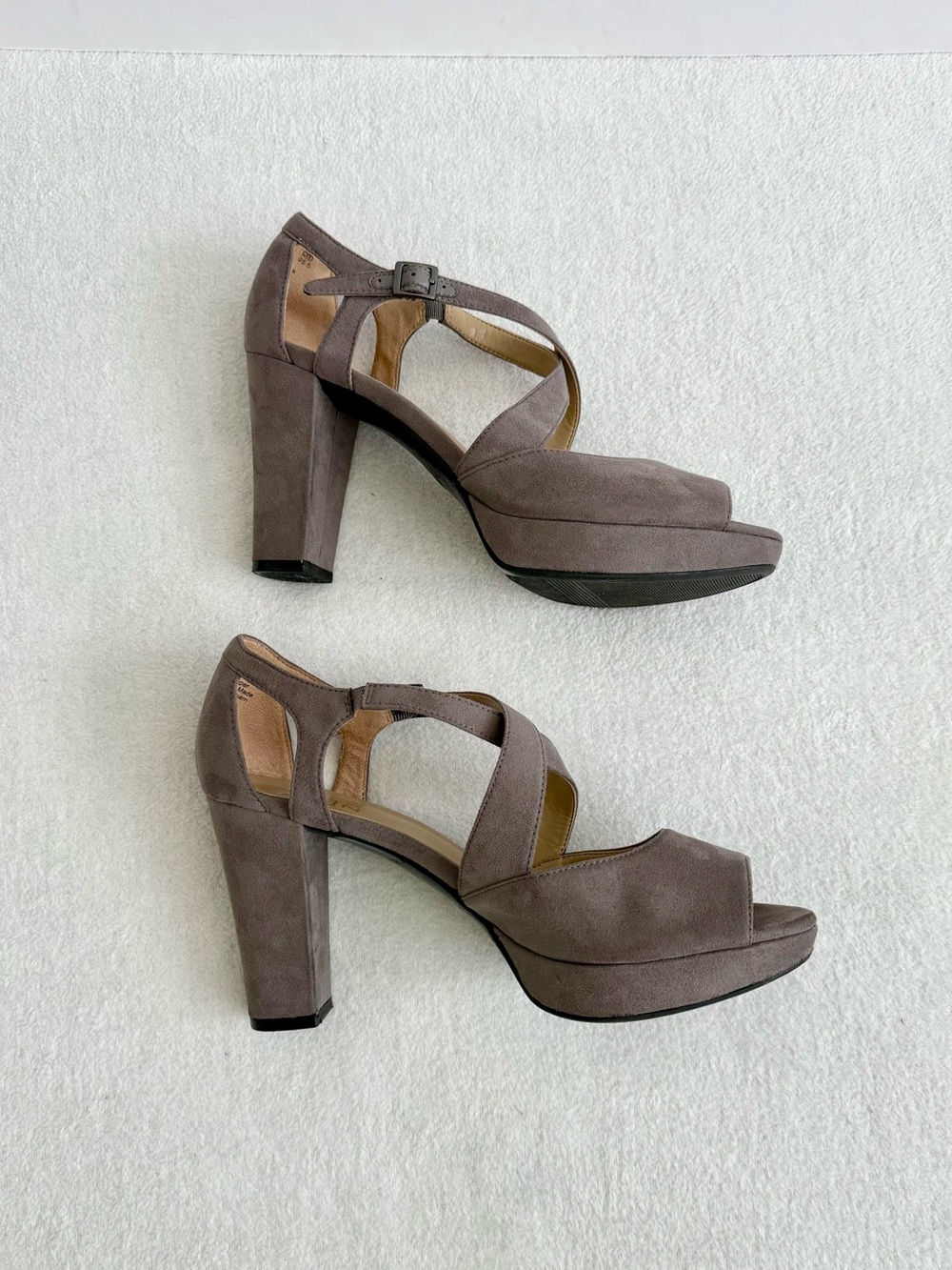 Naturalizer Platform Block Heel Sandals Size 8.5 Taupe Strappy - Picture 4 of 10